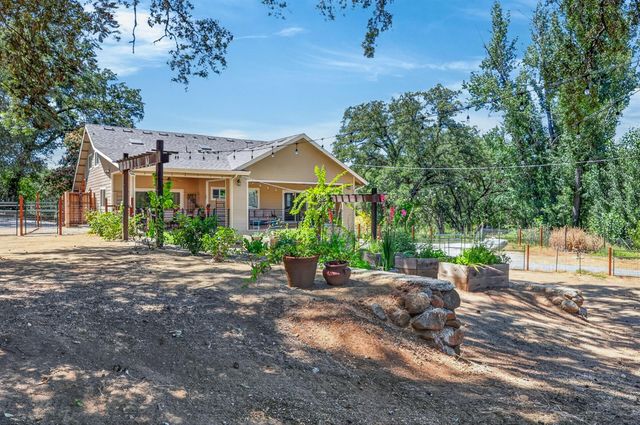 2402 Deer Valley Rd, Rescue, CA 95672