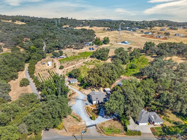 2402 Deer Valley Rd, Rescue, CA 95672