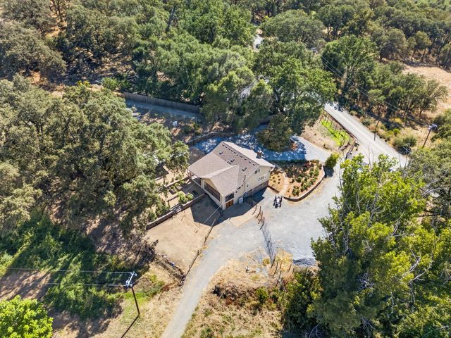 2402 Deer Valley Rd, Rescue, CA 95672