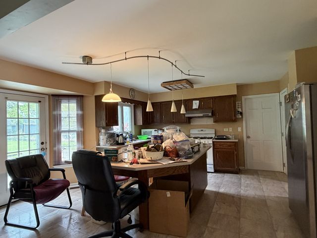 29w026 103rd Street, Naperville, IL 60564