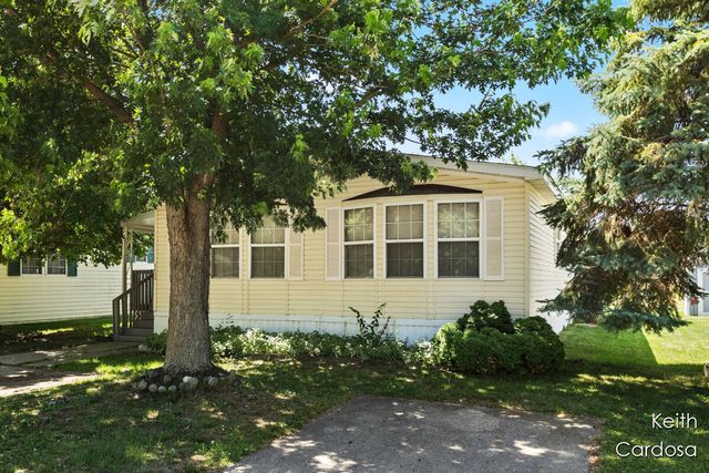 6633 Millstone Drive SE, Caledonia, MI 49316