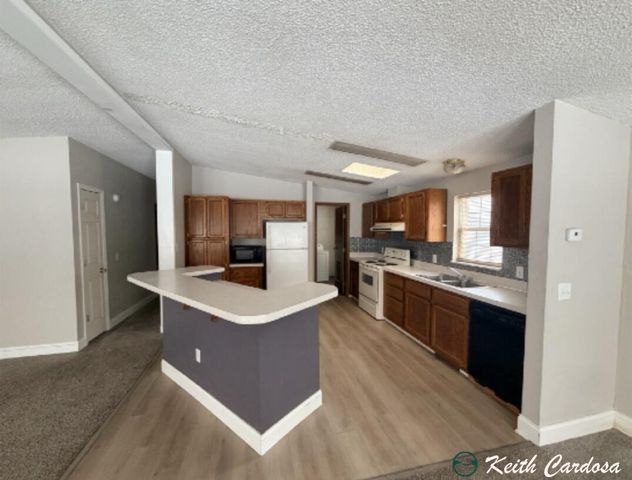 6633 Millstone Drive SE, Caledonia, MI 49316