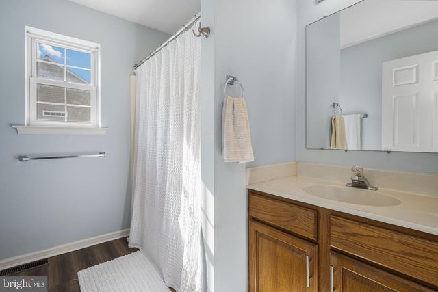 2960 ASTER LN, Lititz, PA 17543