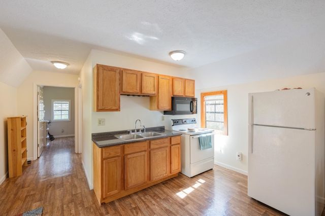 295 KAY ST, Big Sandy, TN 38221