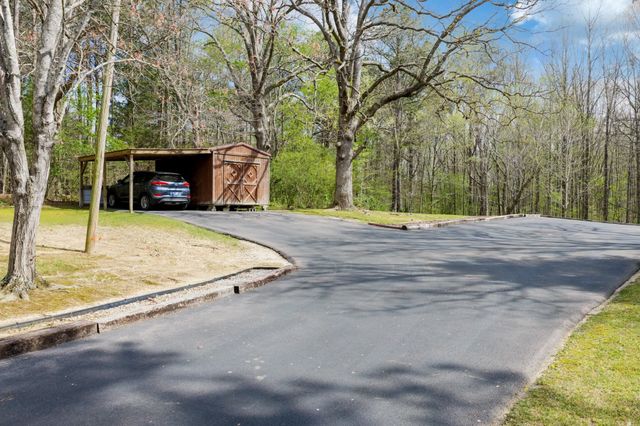 295 KAY ST, Big Sandy, TN 38221