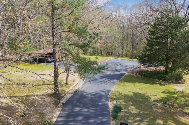 295 KAY ST, Big Sandy, TN 38221