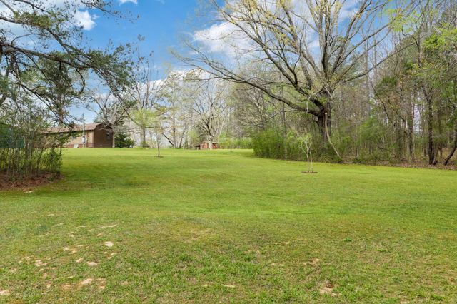 295 KAY ST, Big Sandy, TN 38221