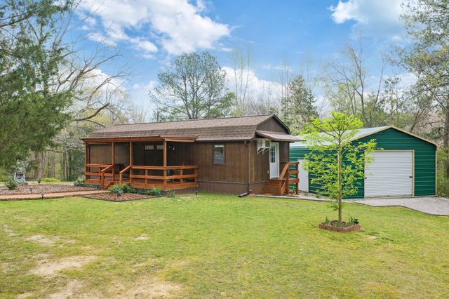 295 KAY ST, Big Sandy, TN 38221