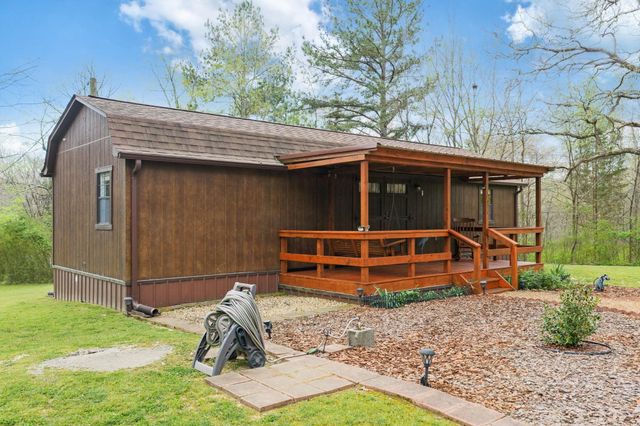 295 KAY ST, Big Sandy, TN 38221