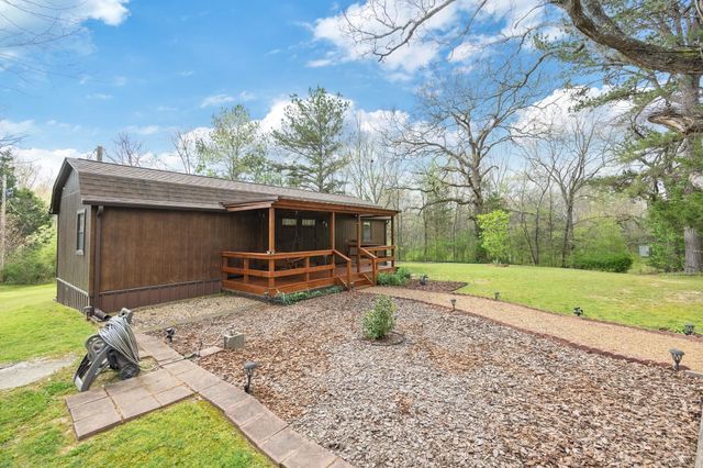 295 KAY ST, Big Sandy, TN 38221