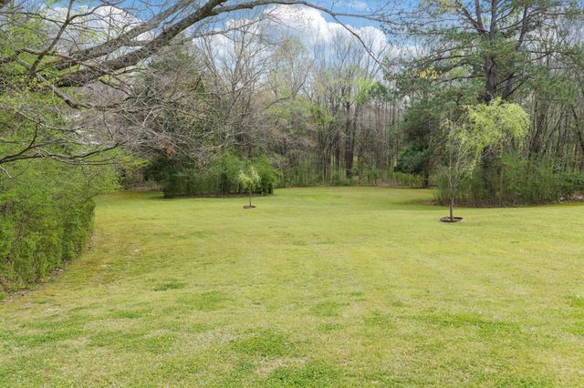 295 KAY ST, Big Sandy, TN 38221