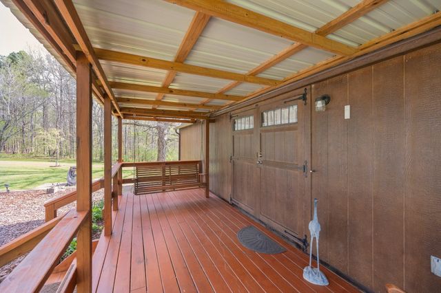 295 KAY ST, Big Sandy, TN 38221