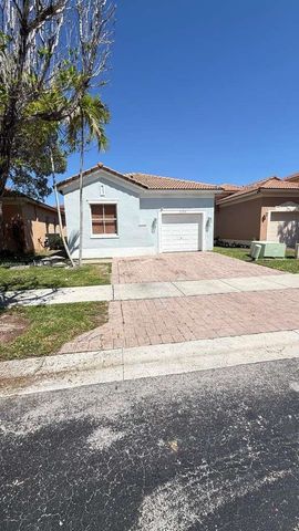 2120 NE 37th Rd 1, Homestead, FL 33033