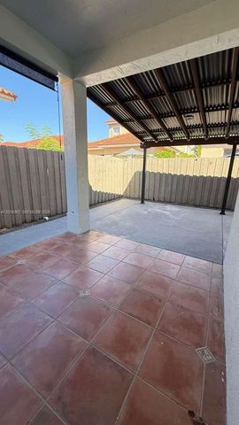 2120 NE 37th Rd 1, Homestead, FL 33033