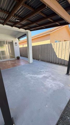 2120 NE 37th Rd 1, Homestead, FL 33033