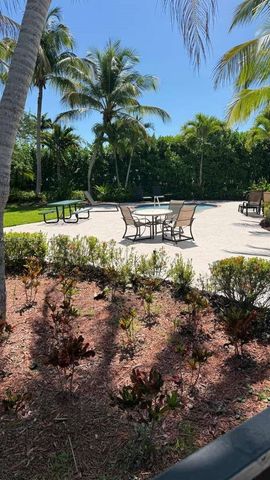 2120 NE 37th Rd 1, Homestead, FL 33033