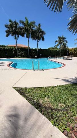 2120 NE 37th Rd 1, Homestead, FL 33033