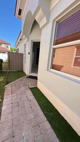 2120 NE 37th Rd 1, Homestead, FL 33033