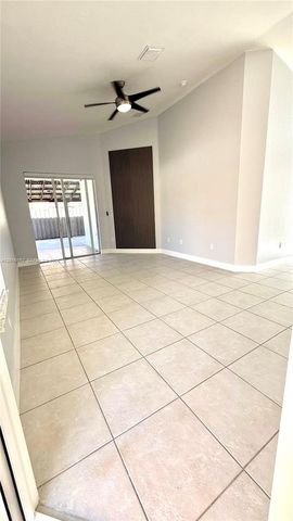 2120 NE 37th Rd 1, Homestead, FL 33033