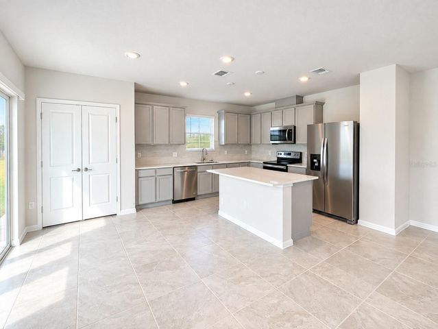 2250 LOVELY LANE, Davenport, FL 33896