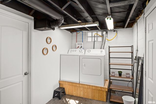 810 E SCIOTA Avenue, Peoria Heights, IL 61616