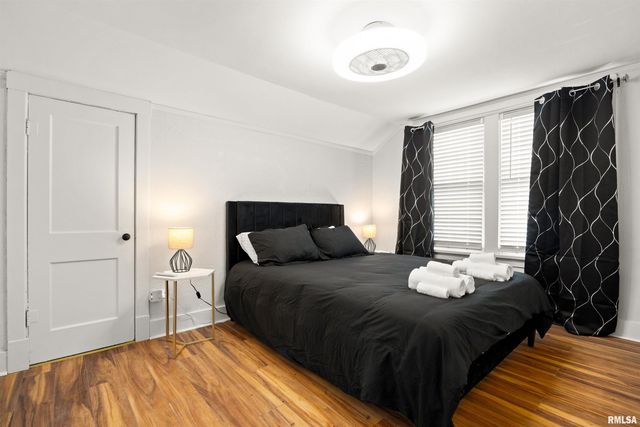 810 E SCIOTA Avenue, Peoria Heights, IL 61616