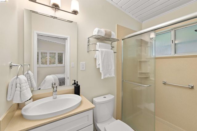 7408 Park Vista, El Cerrito, CA 94530