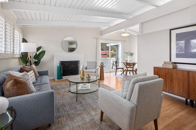 7408 Park Vista, El Cerrito, CA 94530