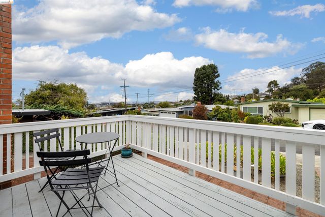 7408 Park Vista, El Cerrito, CA 94530