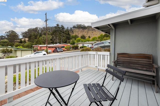 7408 Park Vista, El Cerrito, CA 94530