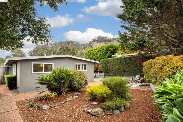 7408 Park Vista, El Cerrito, CA 94530