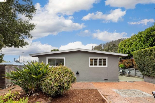 7408 Park Vista, El Cerrito, CA 94530