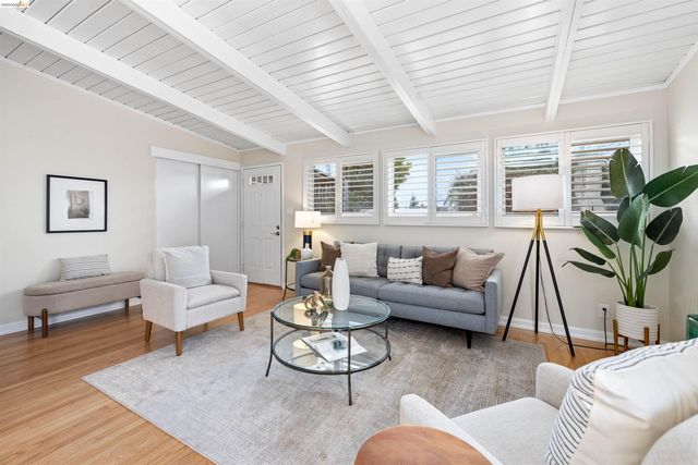 7408 Park Vista, El Cerrito, CA 94530