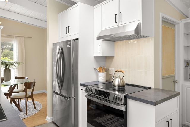 7408 Park Vista, El Cerrito, CA 94530