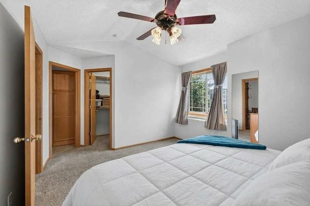 8600 Tessman Circle N, Brooklyn Park, MN 55445