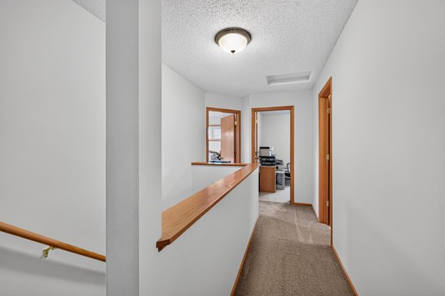 8600 Tessman Circle N, Brooklyn Park, MN 55445