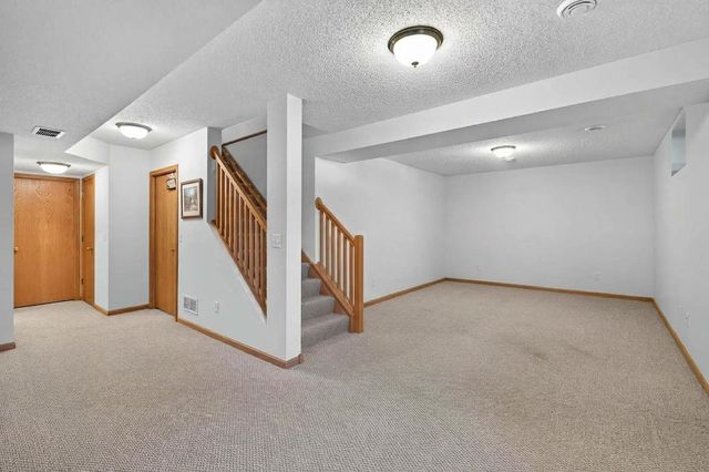 8600 Tessman Circle N, Brooklyn Park, MN 55445