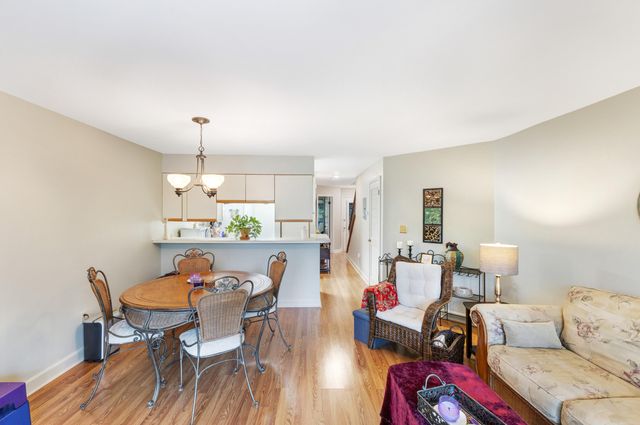 310 Westlake Court 310, Niceville, FL 32578