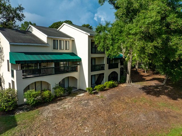310 Westlake Court 310, Niceville, FL 32578