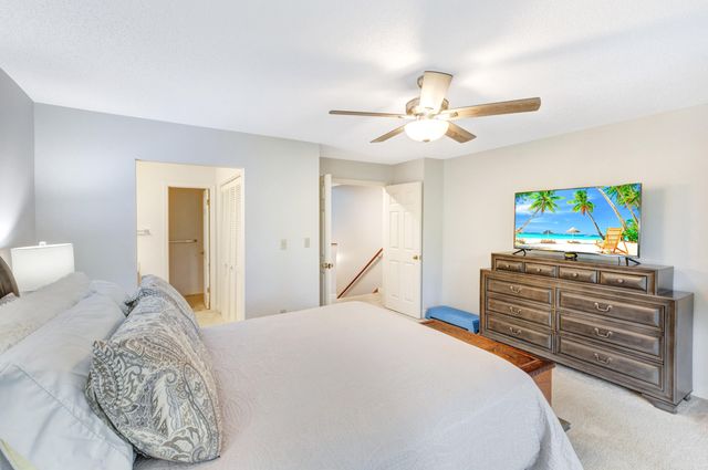 310 Westlake Court 310, Niceville, FL 32578