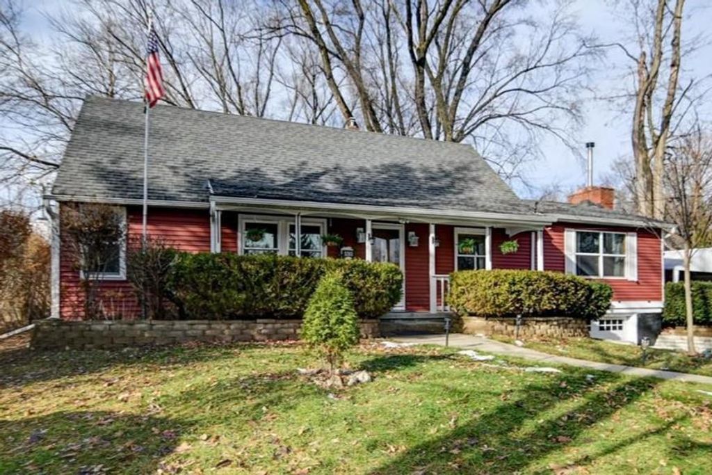 5203 Maywood Road, Monona, WI 53716