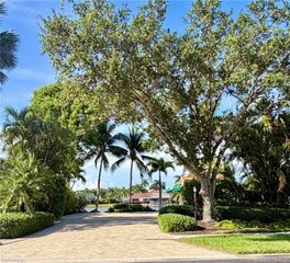 4763 Southern Breeze DR, Naples, FL 34114