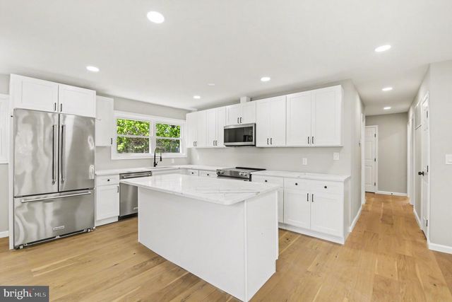3010 MARLIN DR, Riva, MD 21140