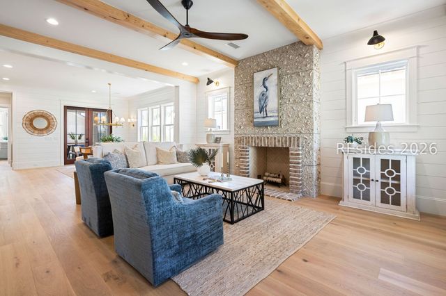 123 Hunting Lodge Rd, Bluffton, SC 29910