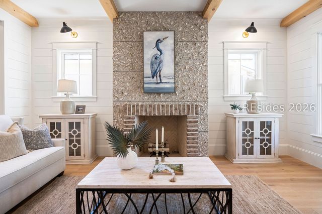 123 Hunting Lodge Rd, Bluffton, SC 29910