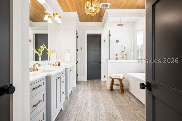123 Hunting Lodge Rd, Bluffton, SC 29910