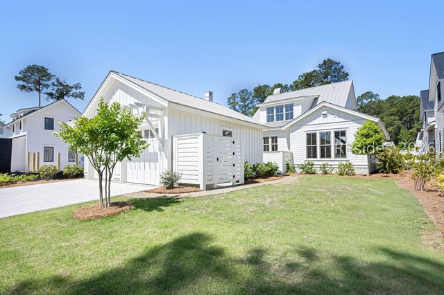 123 Hunting Lodge Rd, Bluffton, SC 29910