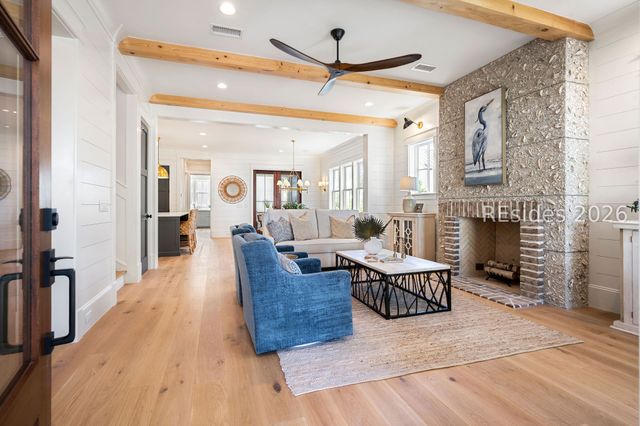 123 Hunting Lodge Rd, Bluffton, SC 29910