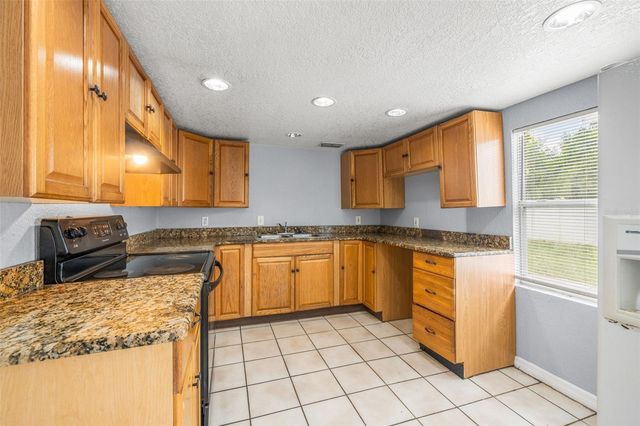 305 E HANNA AVENUE, Tampa, FL 33604