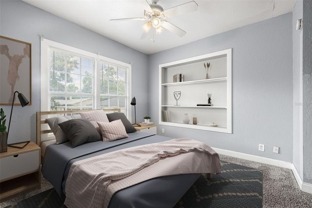 305 E HANNA AVENUE, Tampa, FL 33604